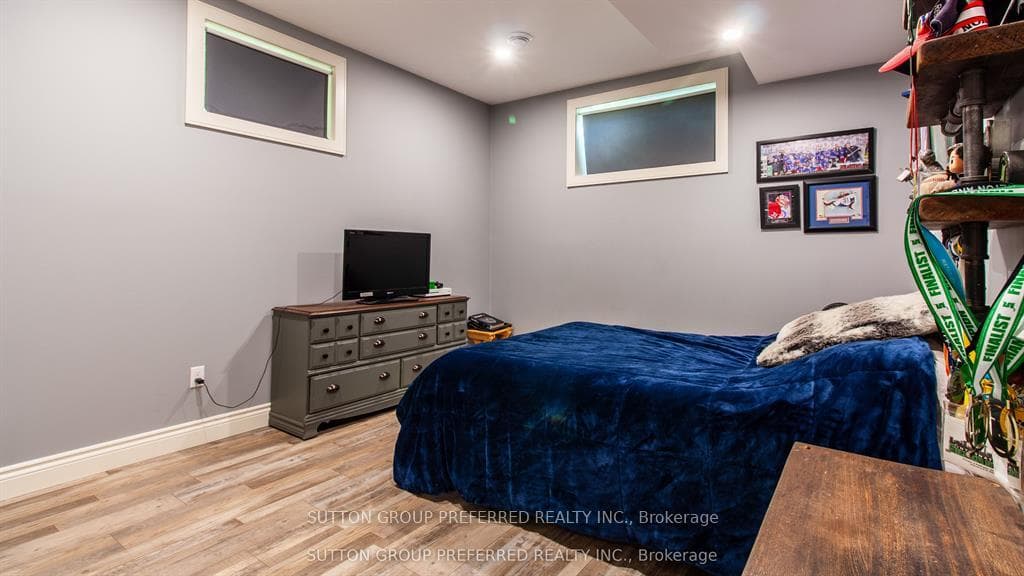 13315 Westbury Drive photo 41