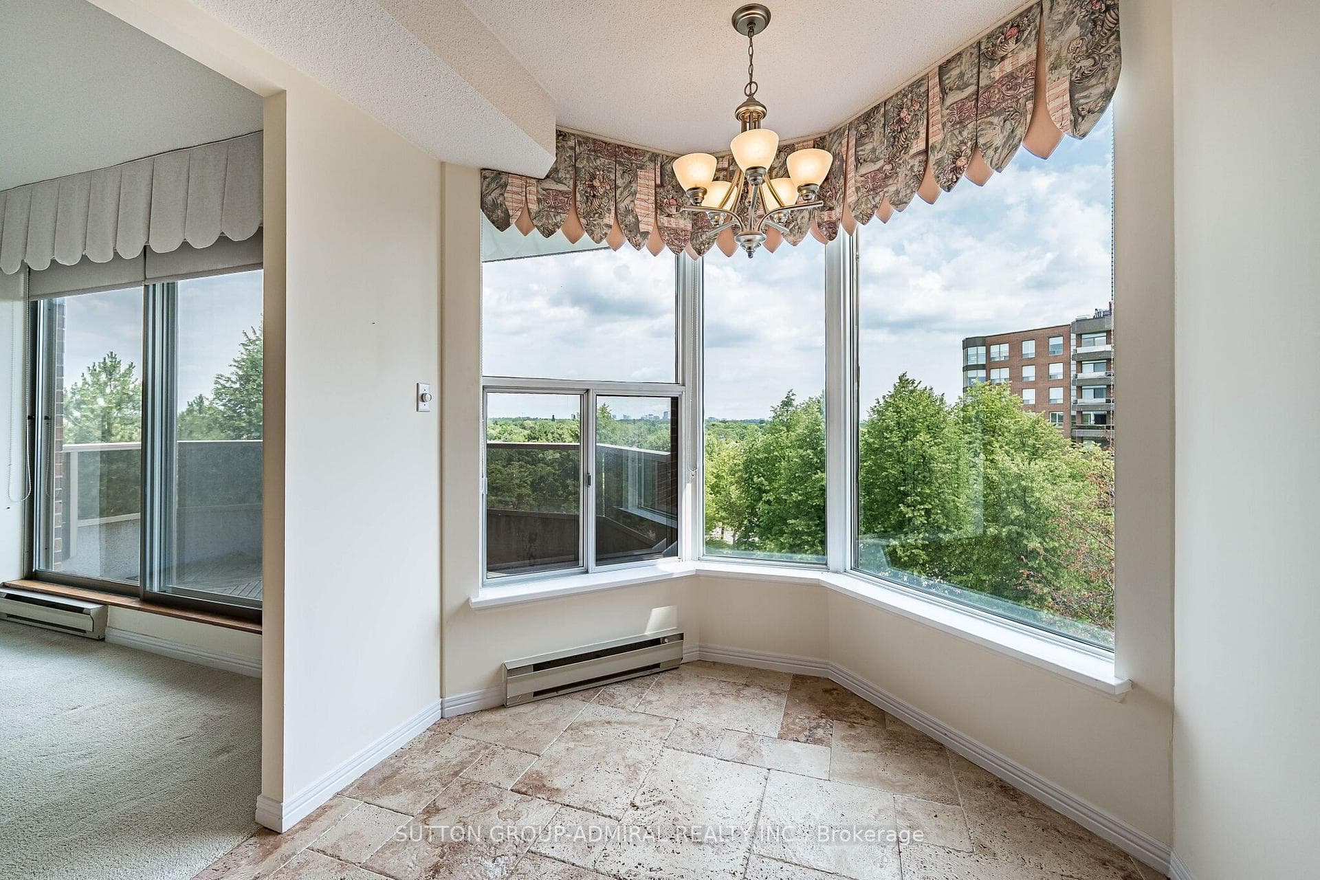 1901 Pilgrims Way Unit 604 photo 24