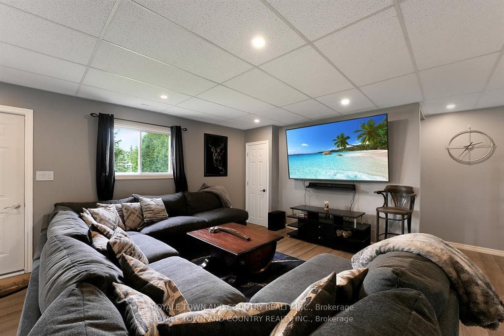 212 McGuire Beach Road photo 21