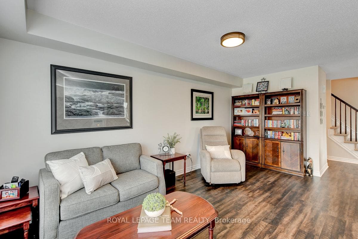529 SNOW GOOSE Street photo 15