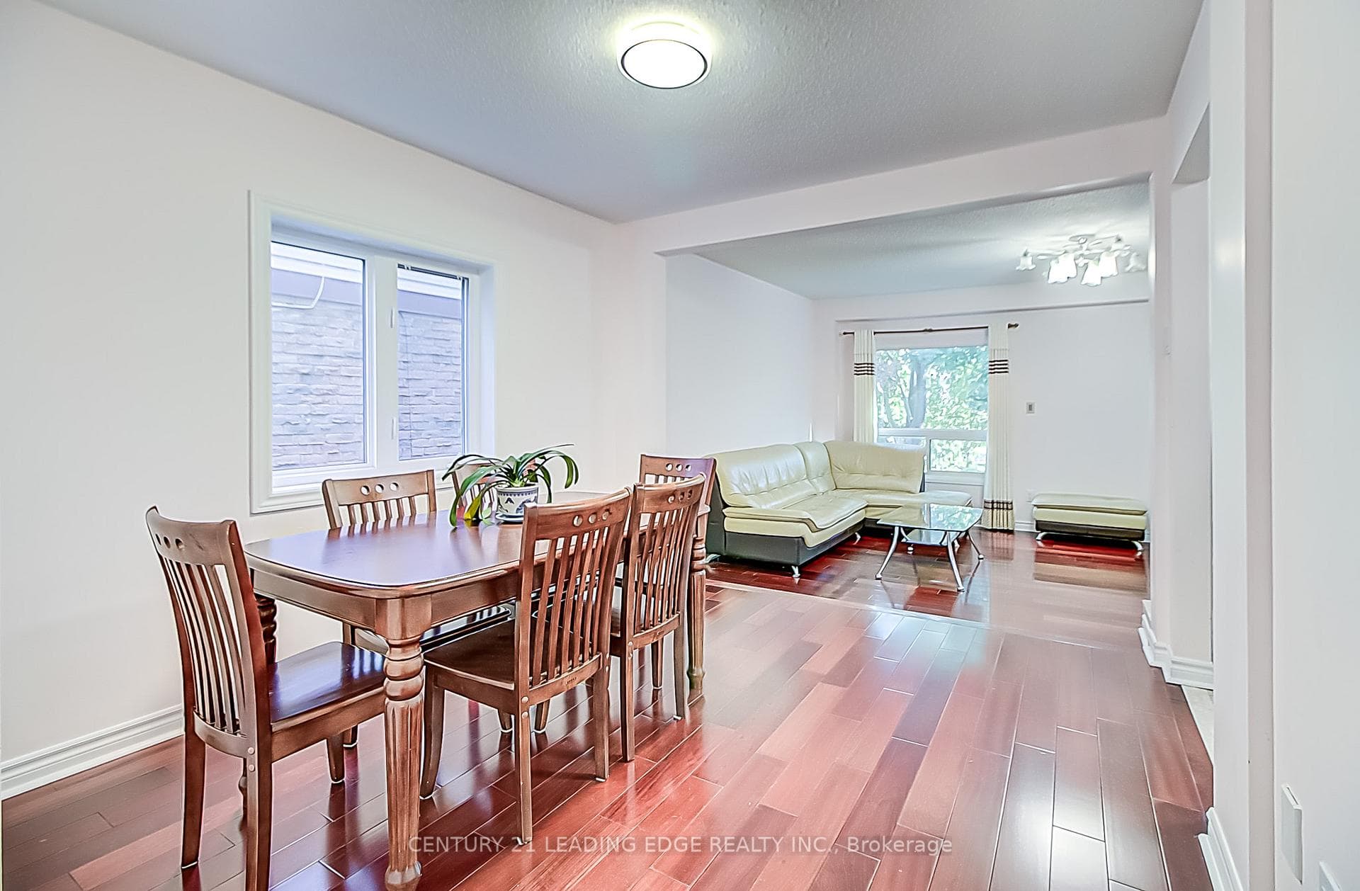 18 O'halloran Crescent photo 8