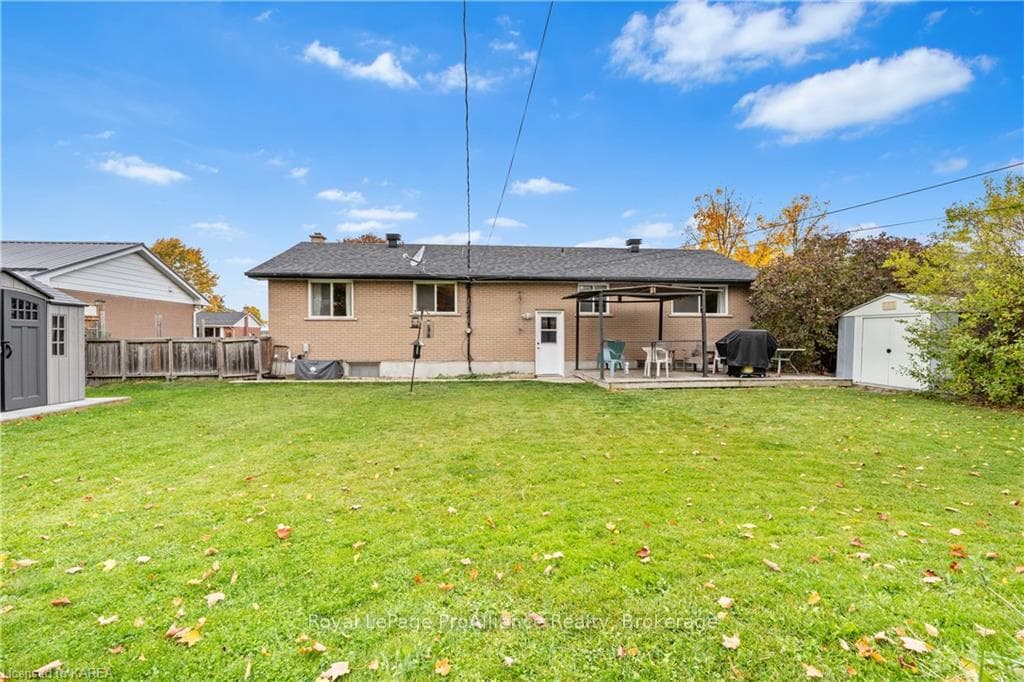 67 BRISCOE Street photo 34