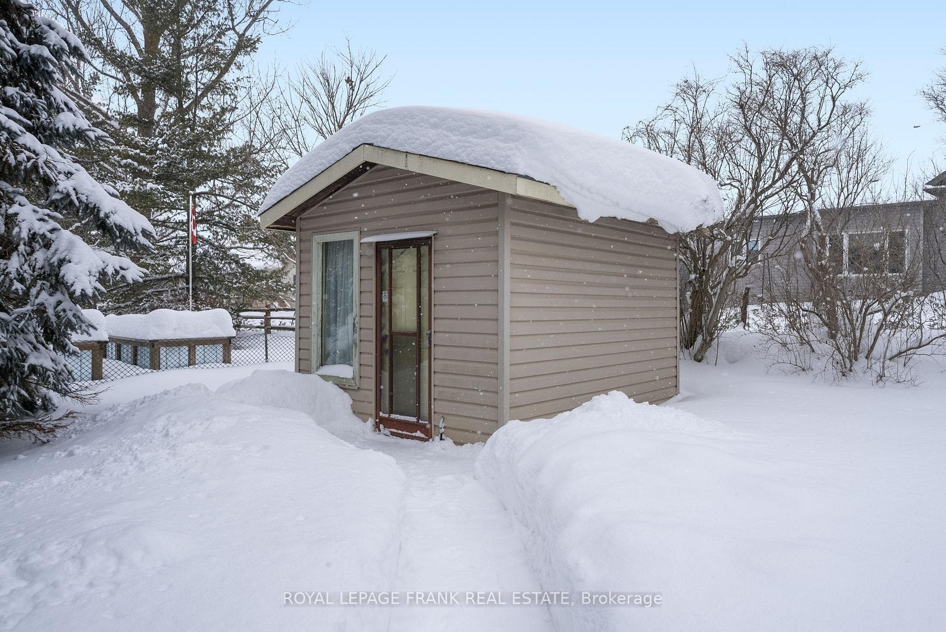 26 Richard Avenue photo 39
