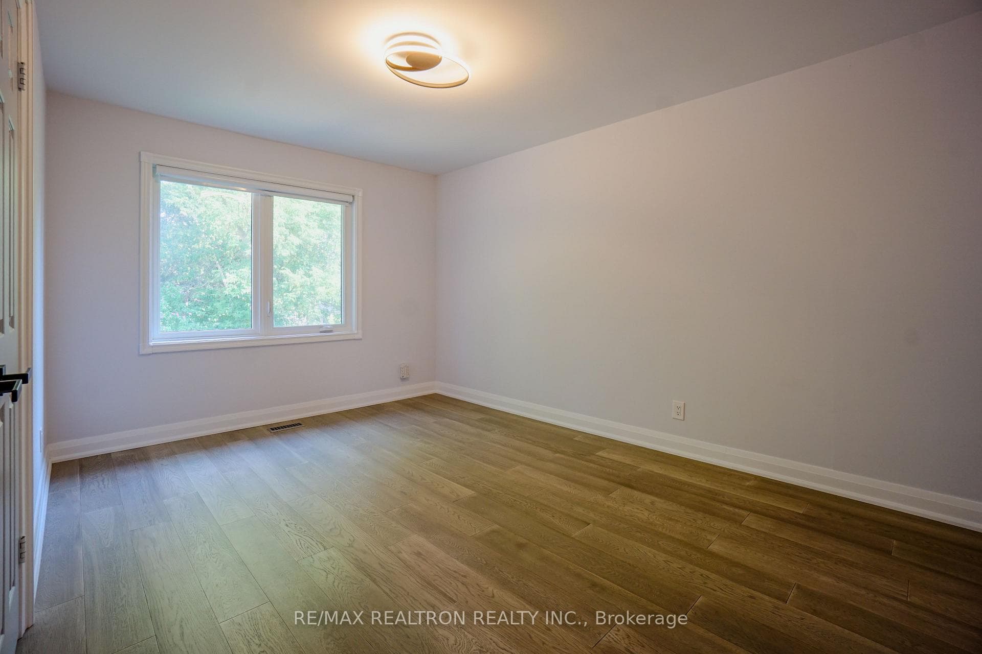 206 Carlton Road photo 34