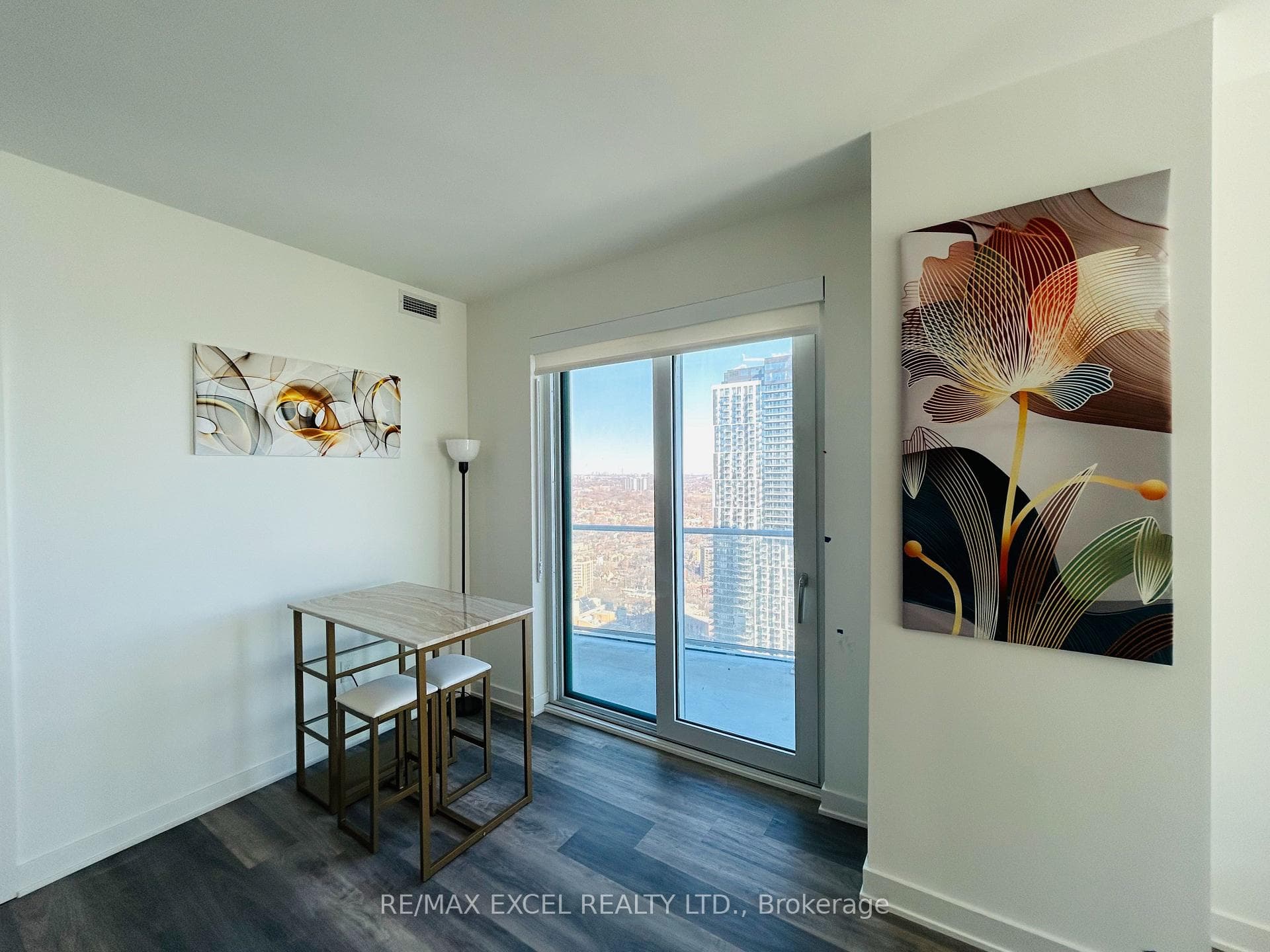100 Dalhousie Street Unit 3707 photo 8