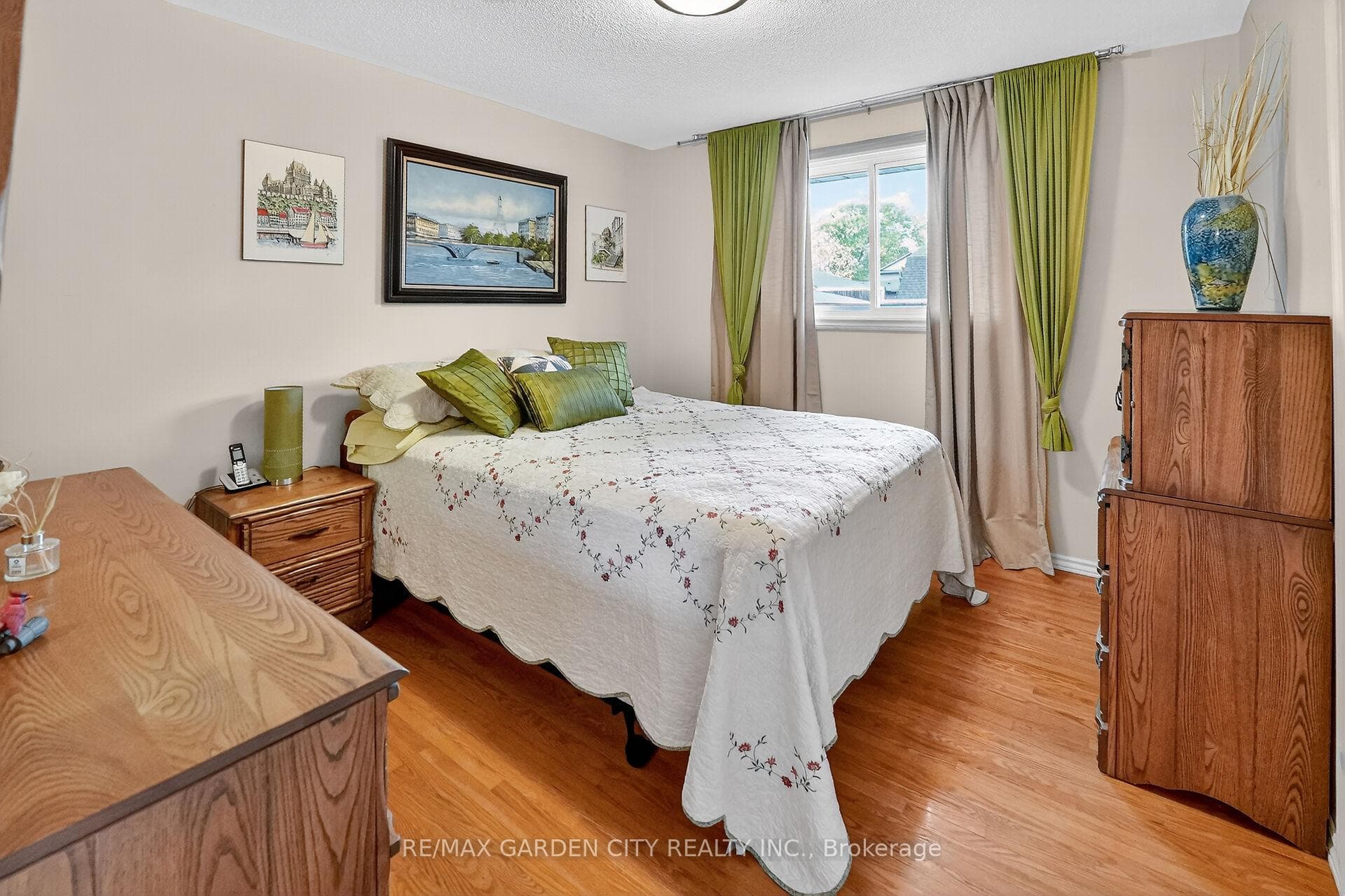 120 Kinross Street photo 13