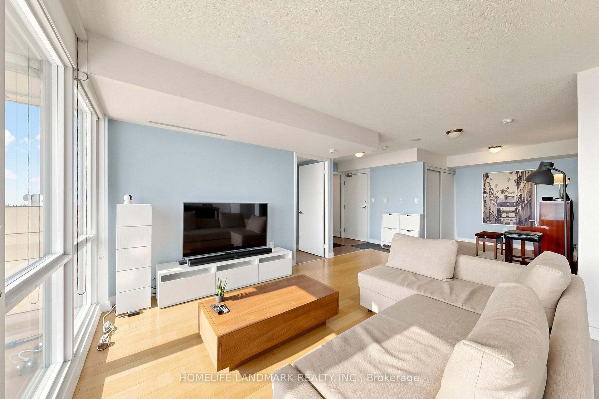 15 Fort York Boulevard Unit 2811 photo 10