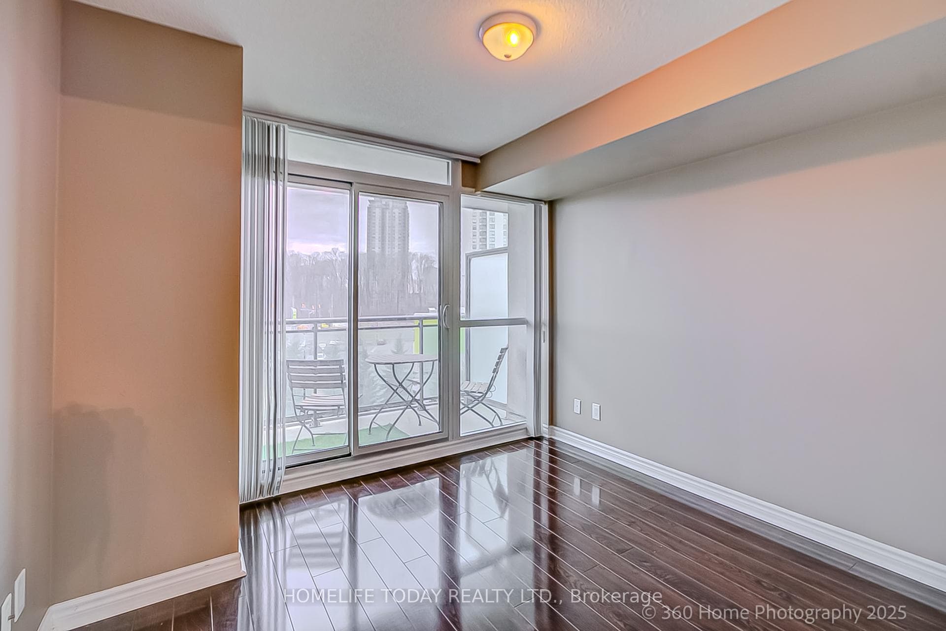 88 Grangeway Avenue Unit 610 photo 7