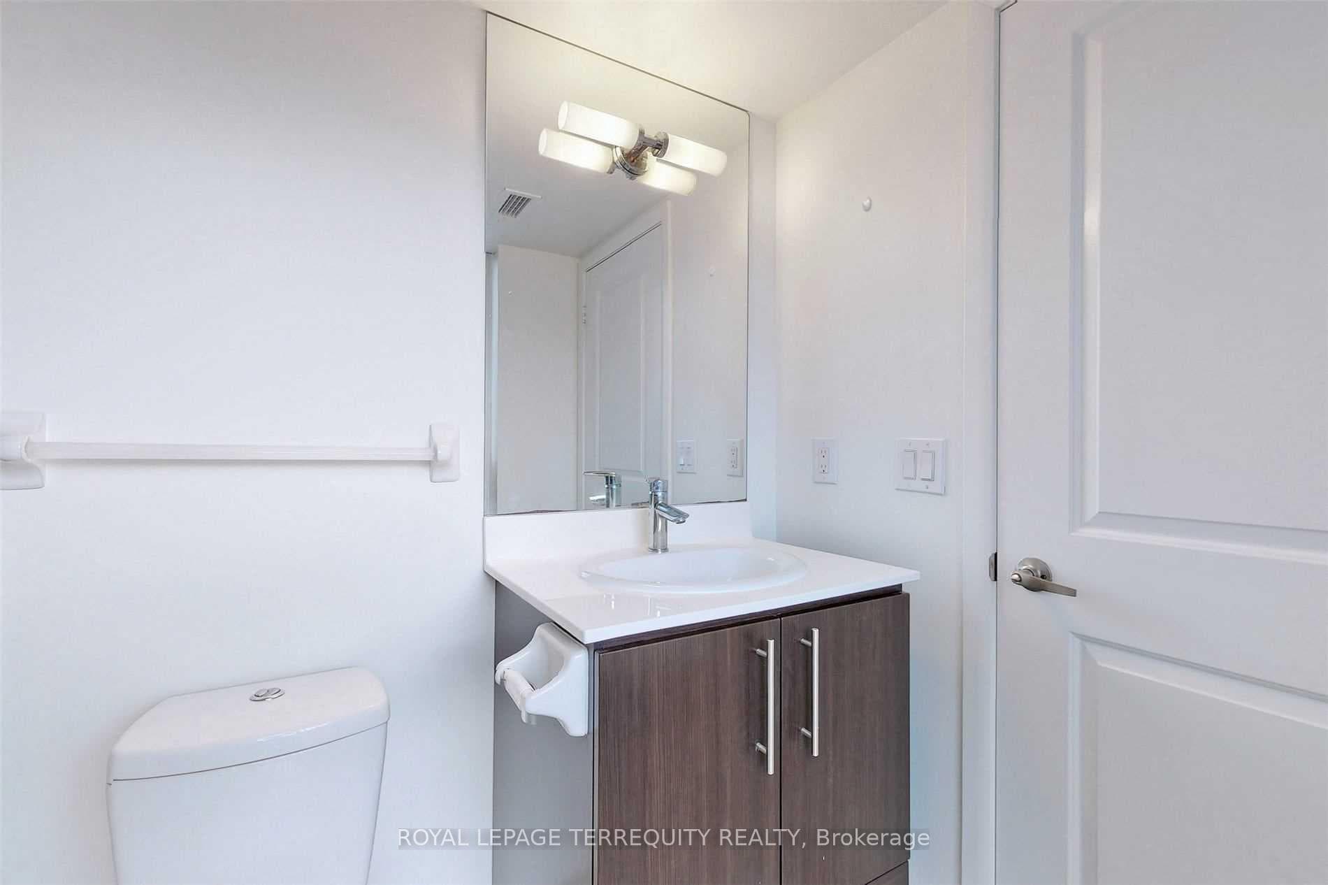 17 Anndale Drive Unit 2211 photo 22