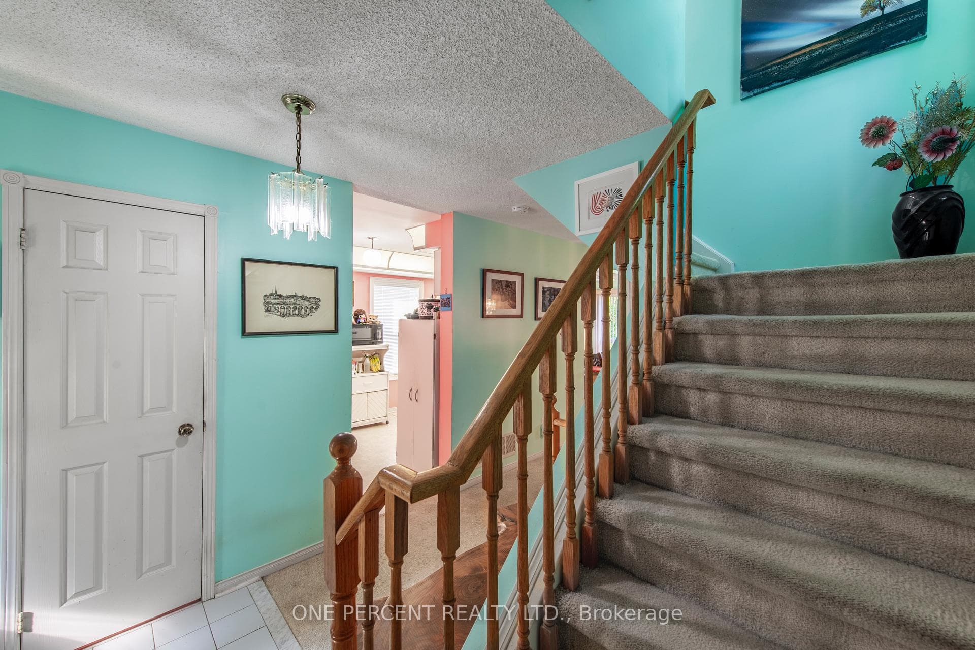 345 Rebecca Drive photo 16