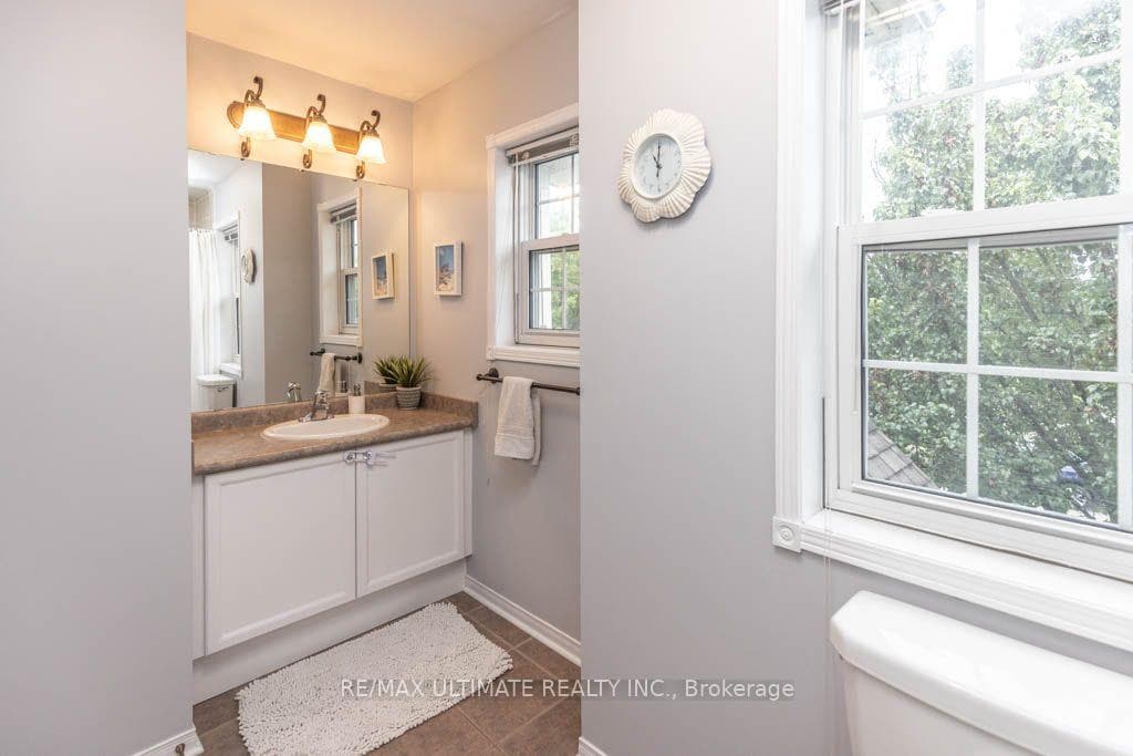 46 Beaumaris Crescent photo 23