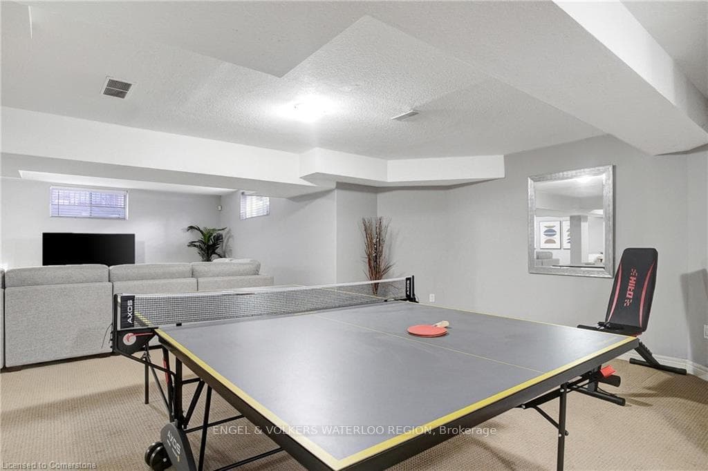 79 Kestrel Street photo 43