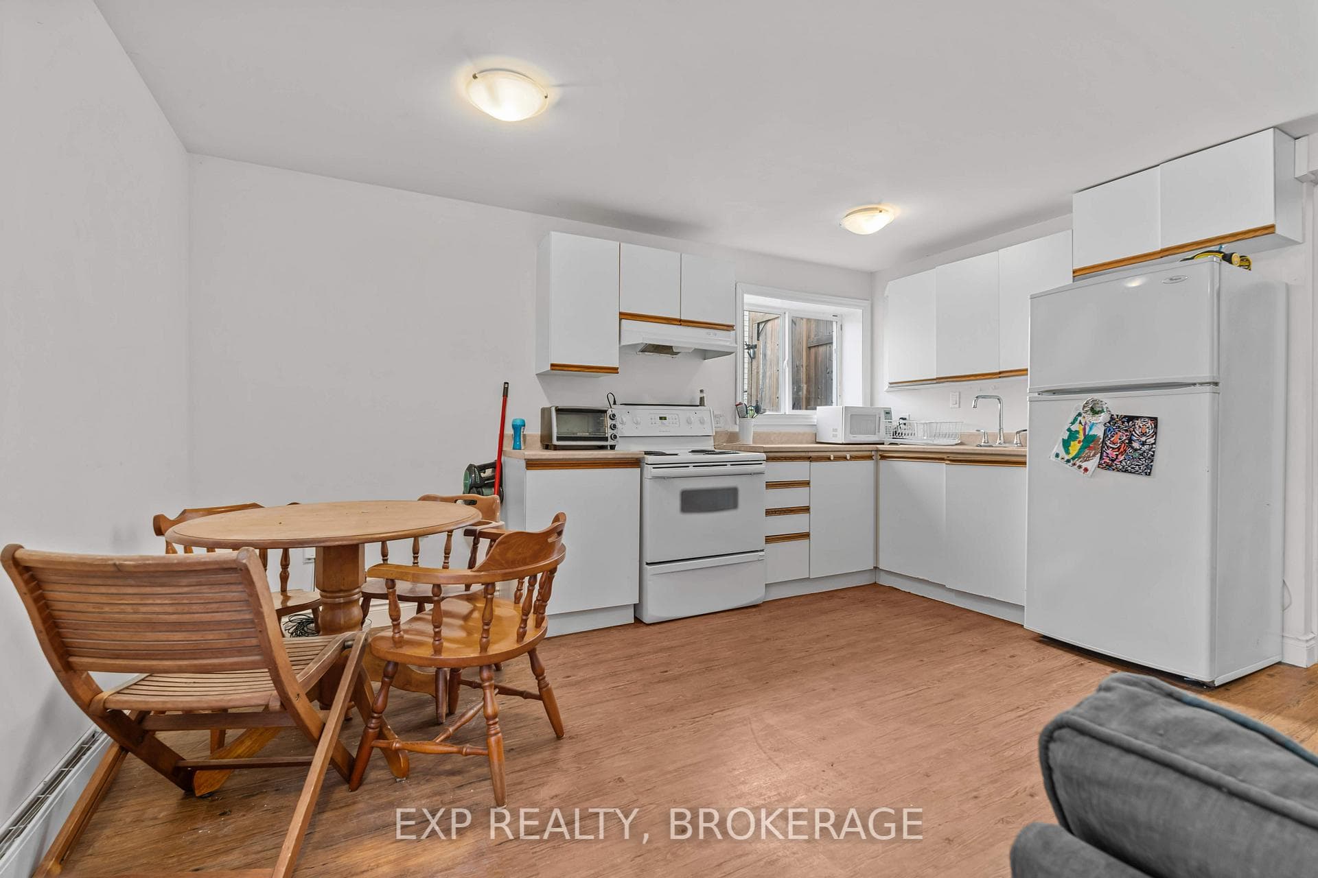 223 GUTHRIE Drive photo 32