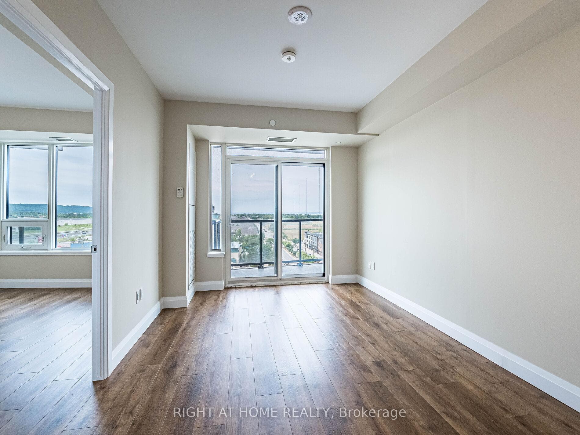 385 Winston Road Unit 804 photo 33