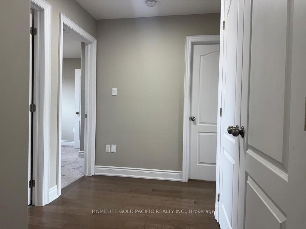 86 Nathan Crescent photo 24