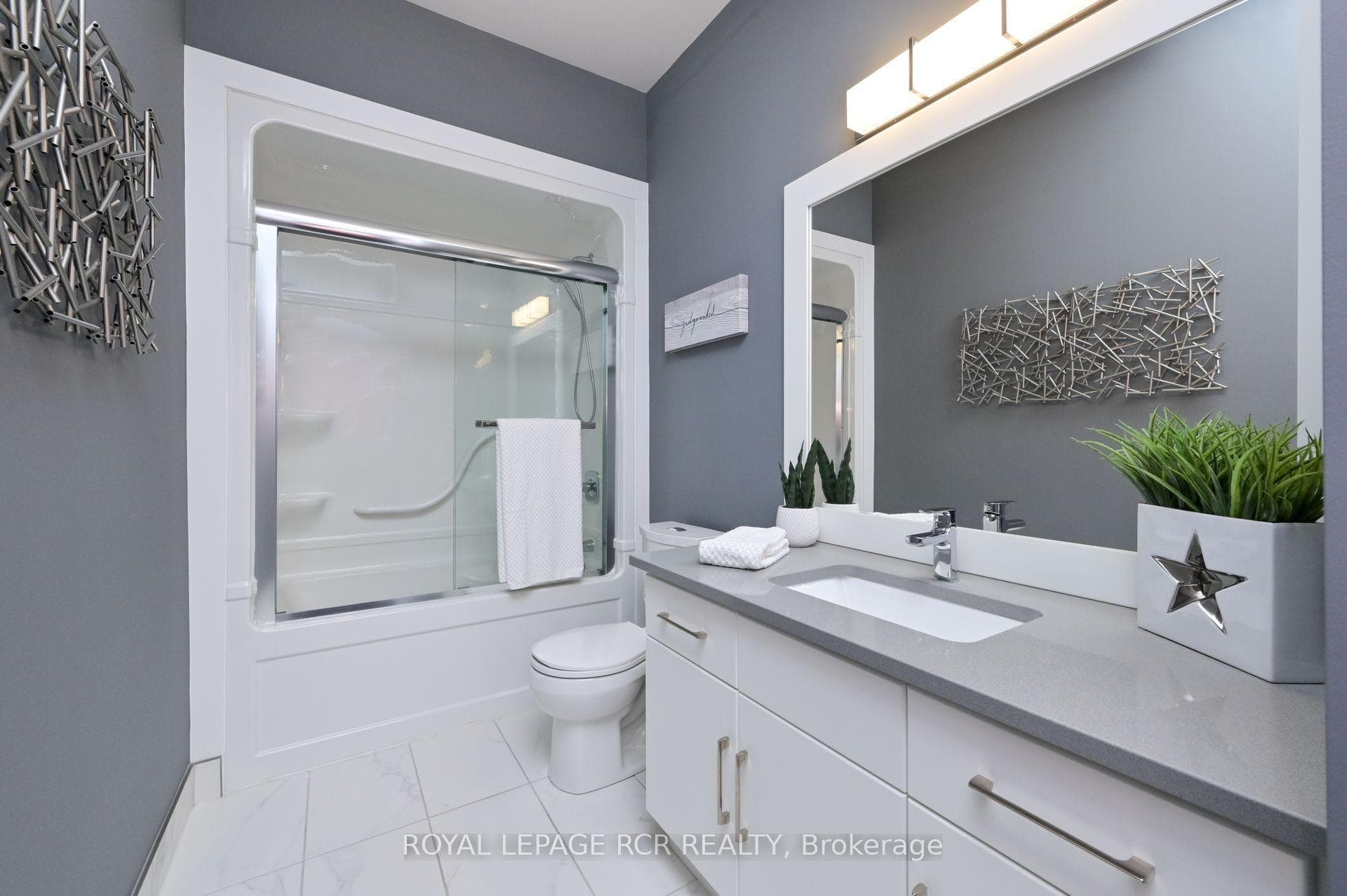 19 Dover Lane photo 15