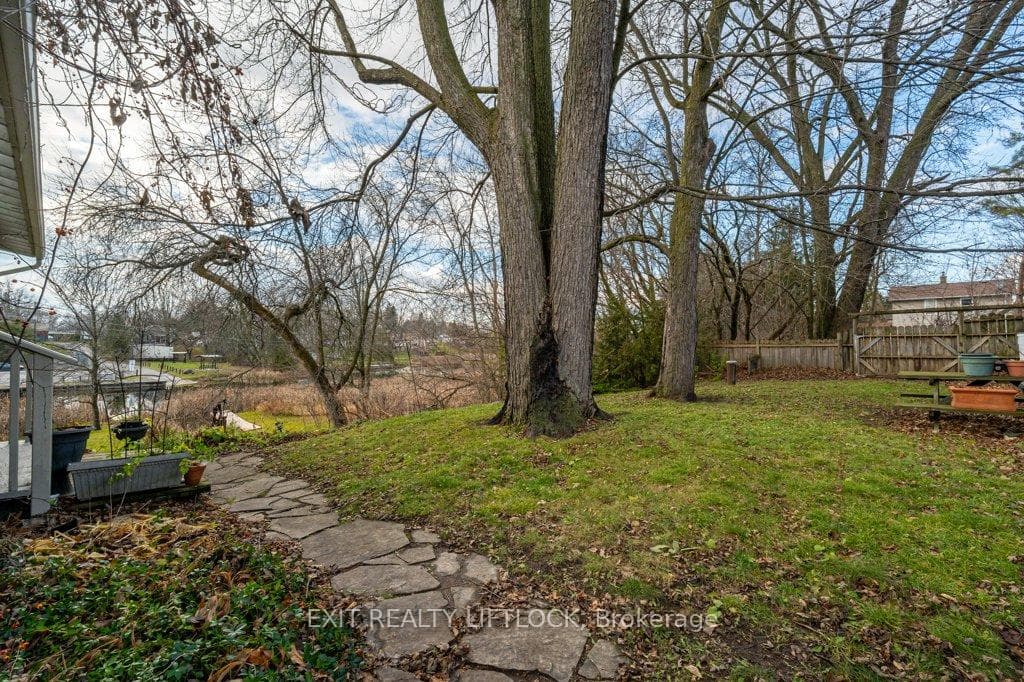 57 King Street photo 36