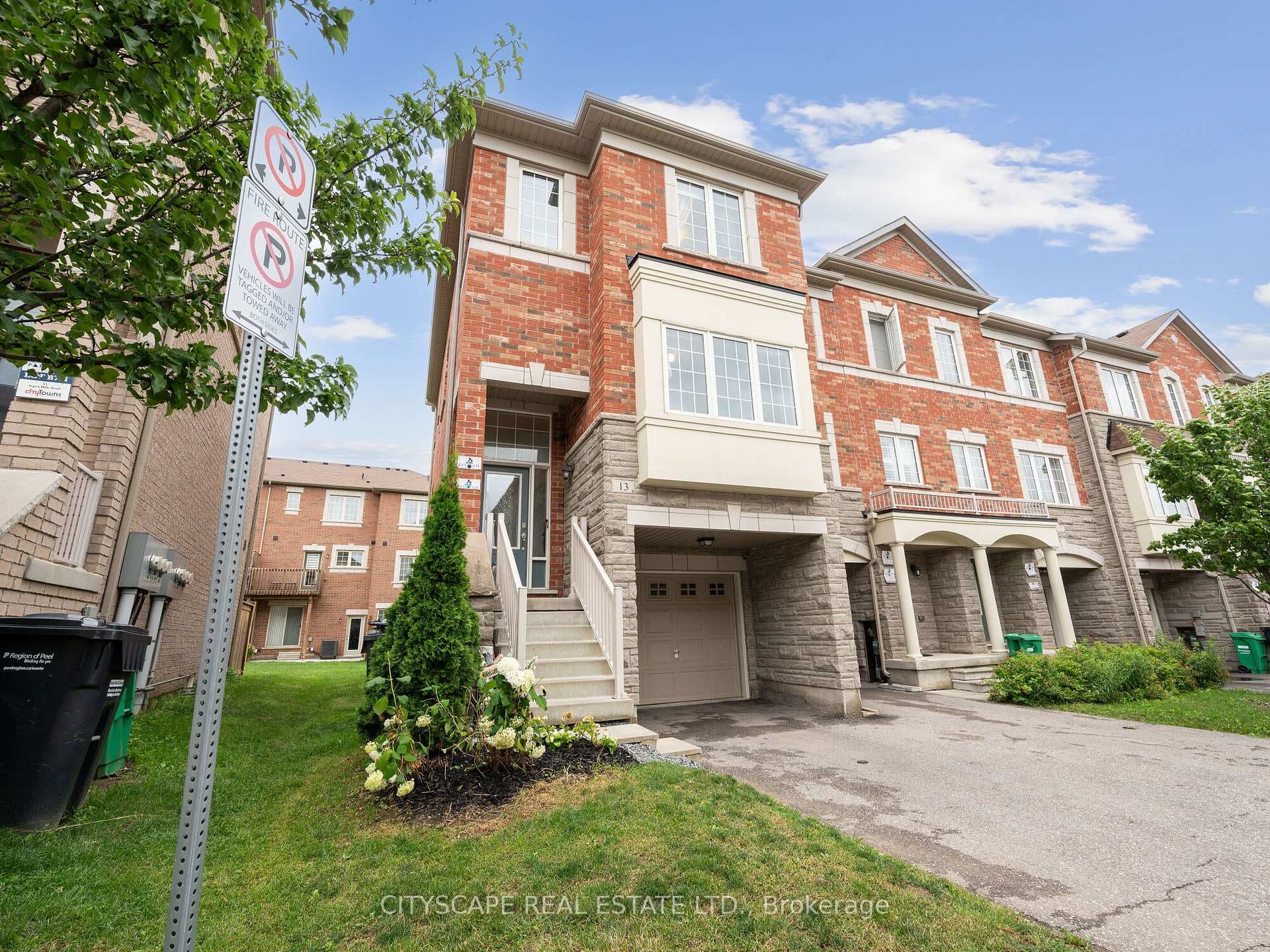 13 Aspen Hills Road photo 3