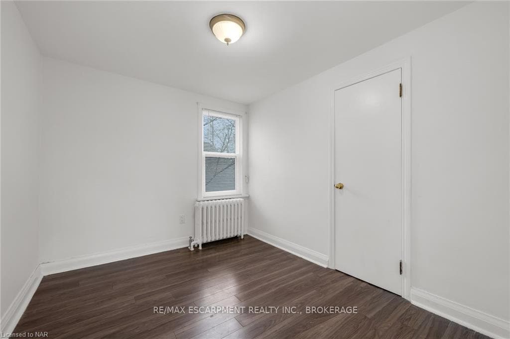 160 WELLAND Avenue Unit MAIN photo 4