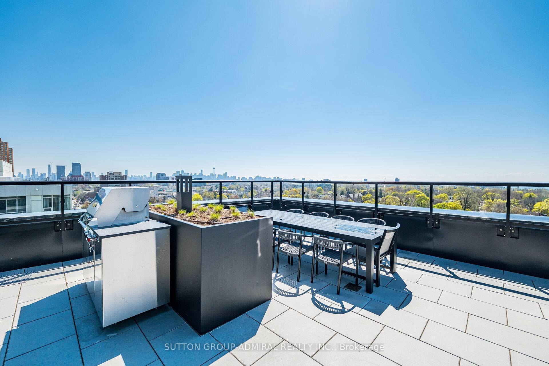 1660 Bloor Street Unit 903 photo 31