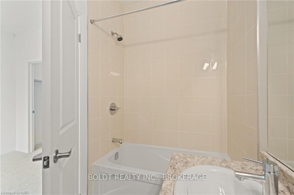 150 GLENDALE Avenue Unit 23 photo 19