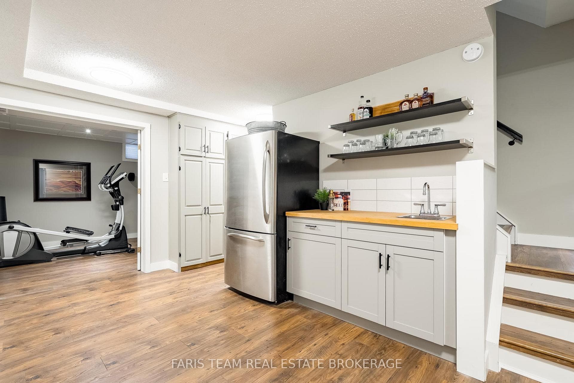 55 Oakridge Drive photo 29