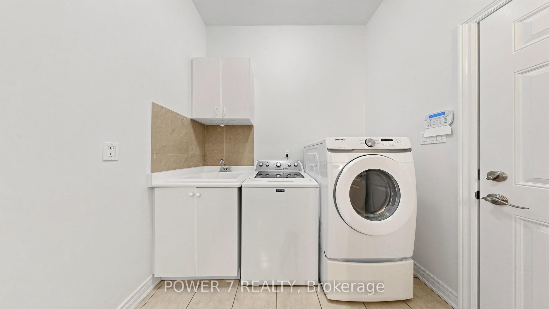 15 Eva Grove Court photo 18