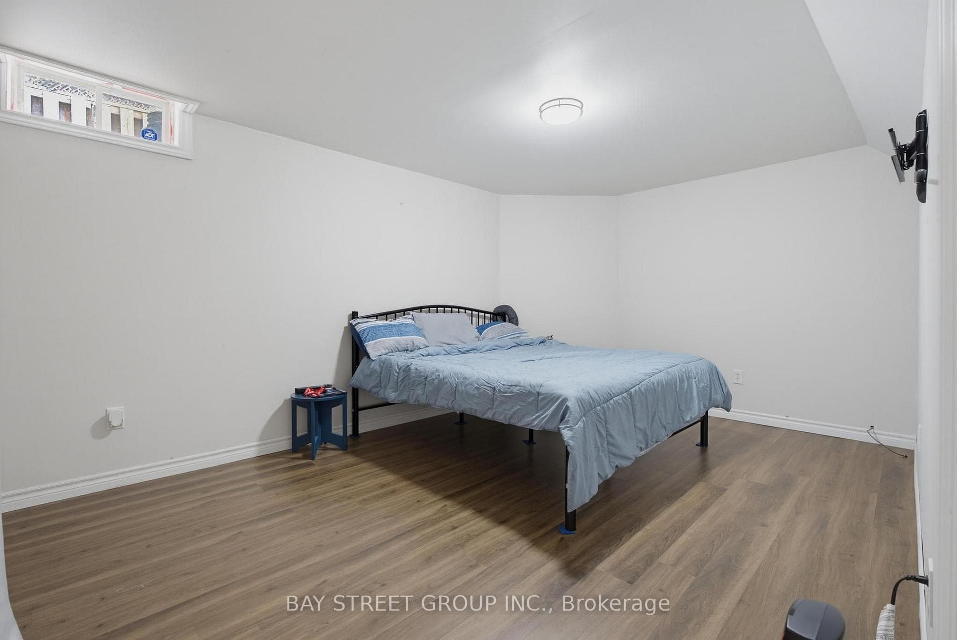 213 HAWTHORNE Road photo 35