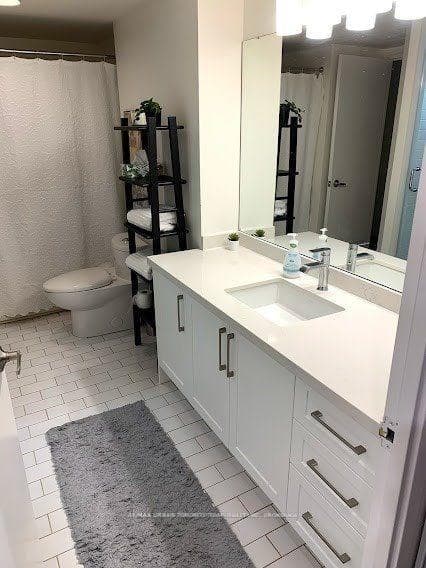 44 St Joseph Street Unit 1710 photo 21