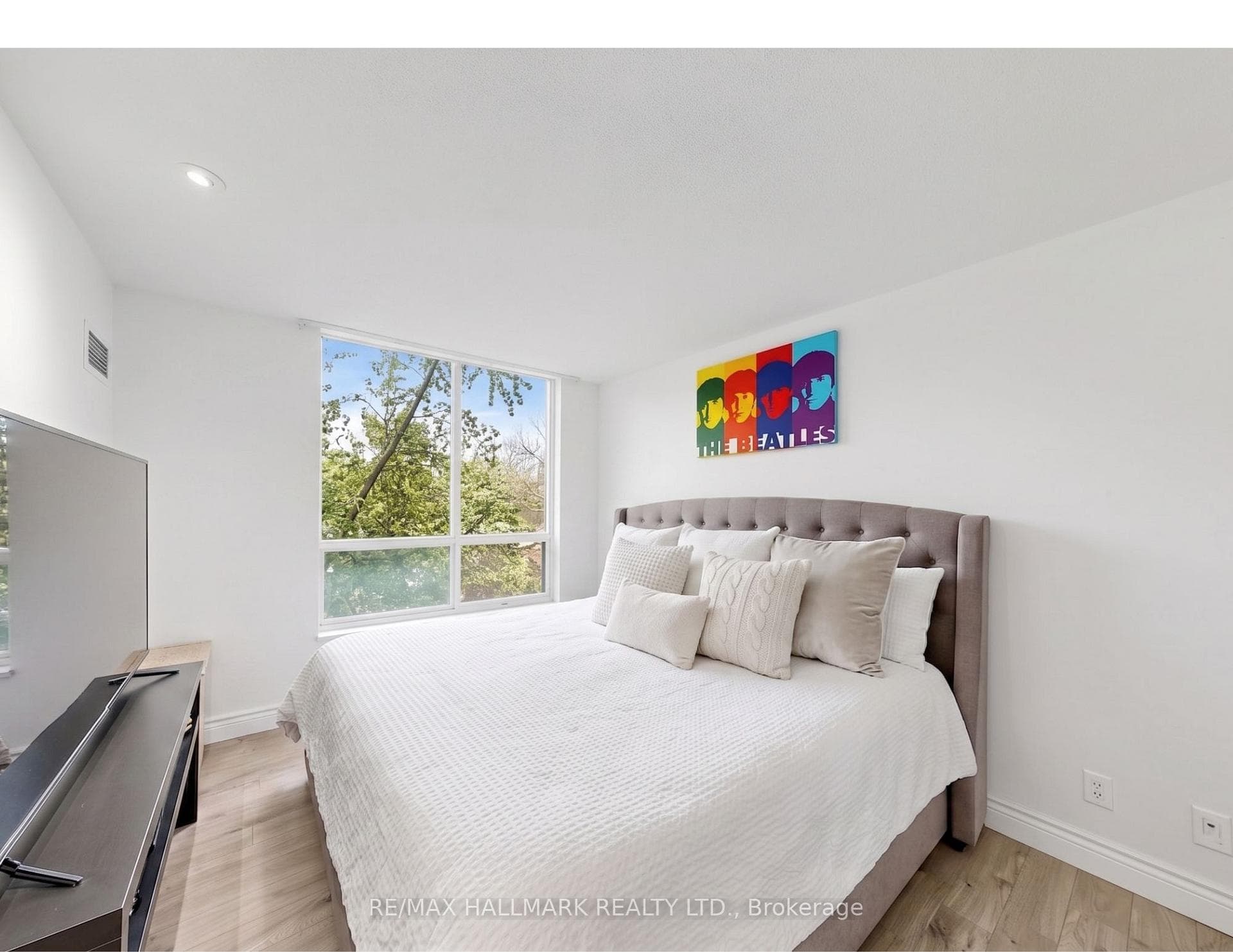 3 Ellesmere Street Unit 106 photo 9