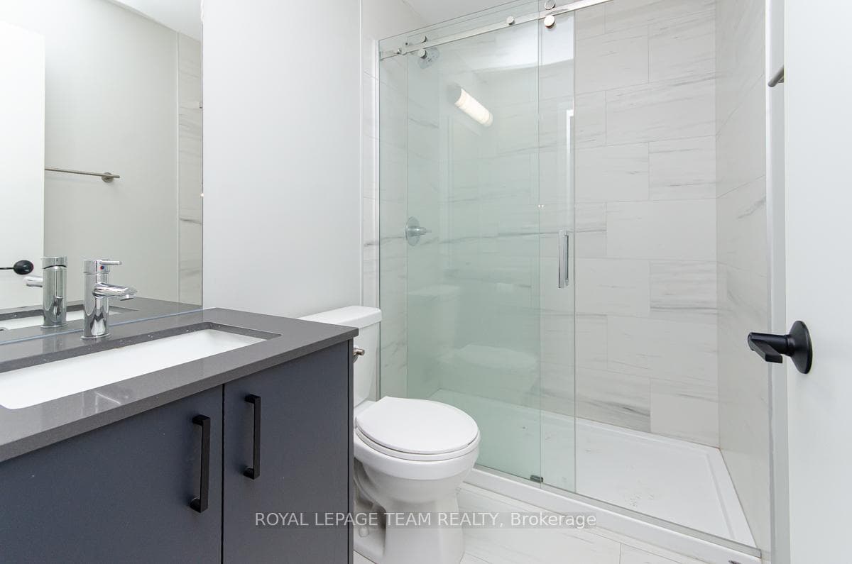 1291 Summerville Avenue Unit 303 photo 10