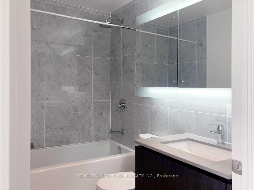 117 Mcmahon Drive Unit 3001 photo 13