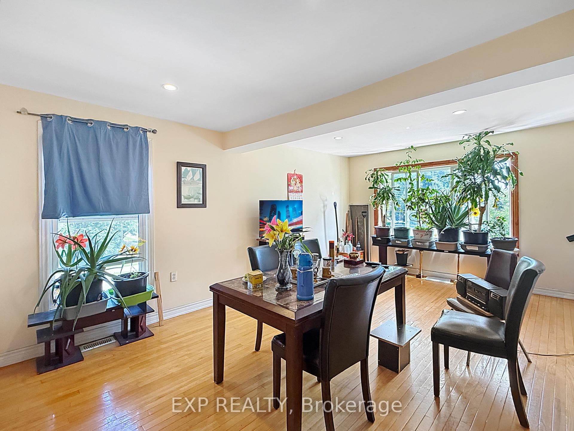 511 Quebec Street photo 14