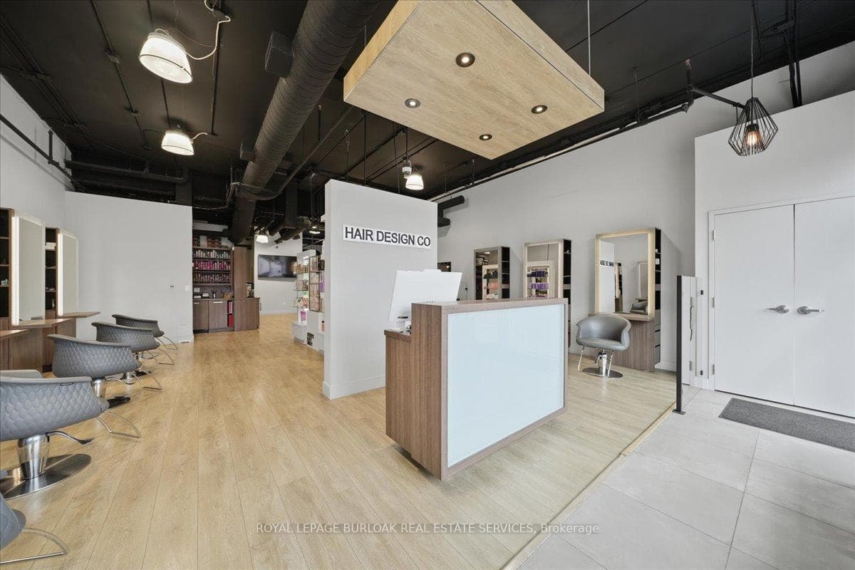 515 Dundas Street Unit 9 photo 15