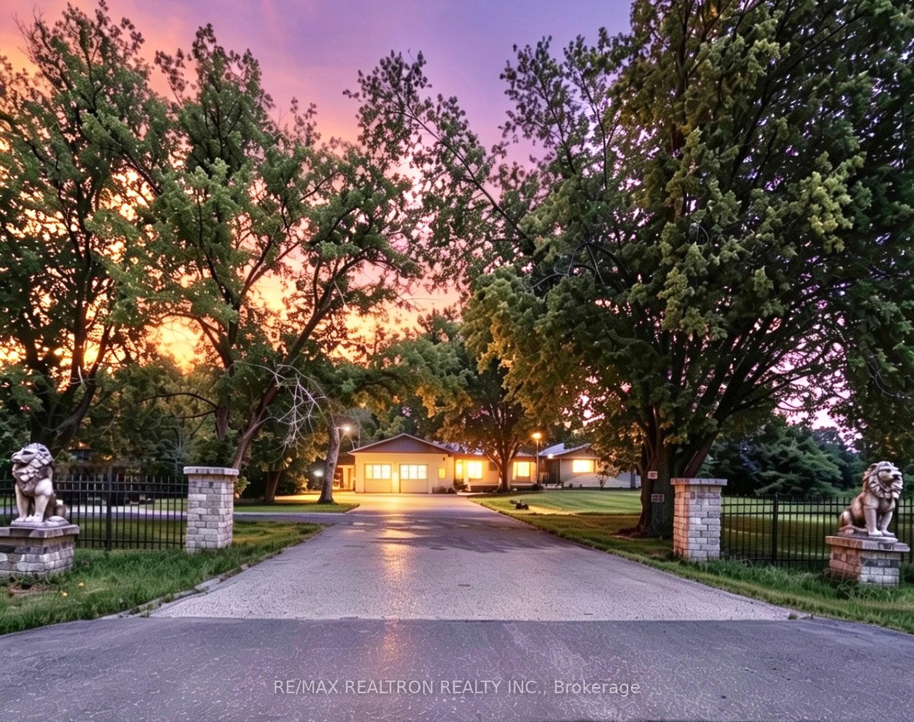 Welcome to 22305 Kennedy Rd East Gwillumbury