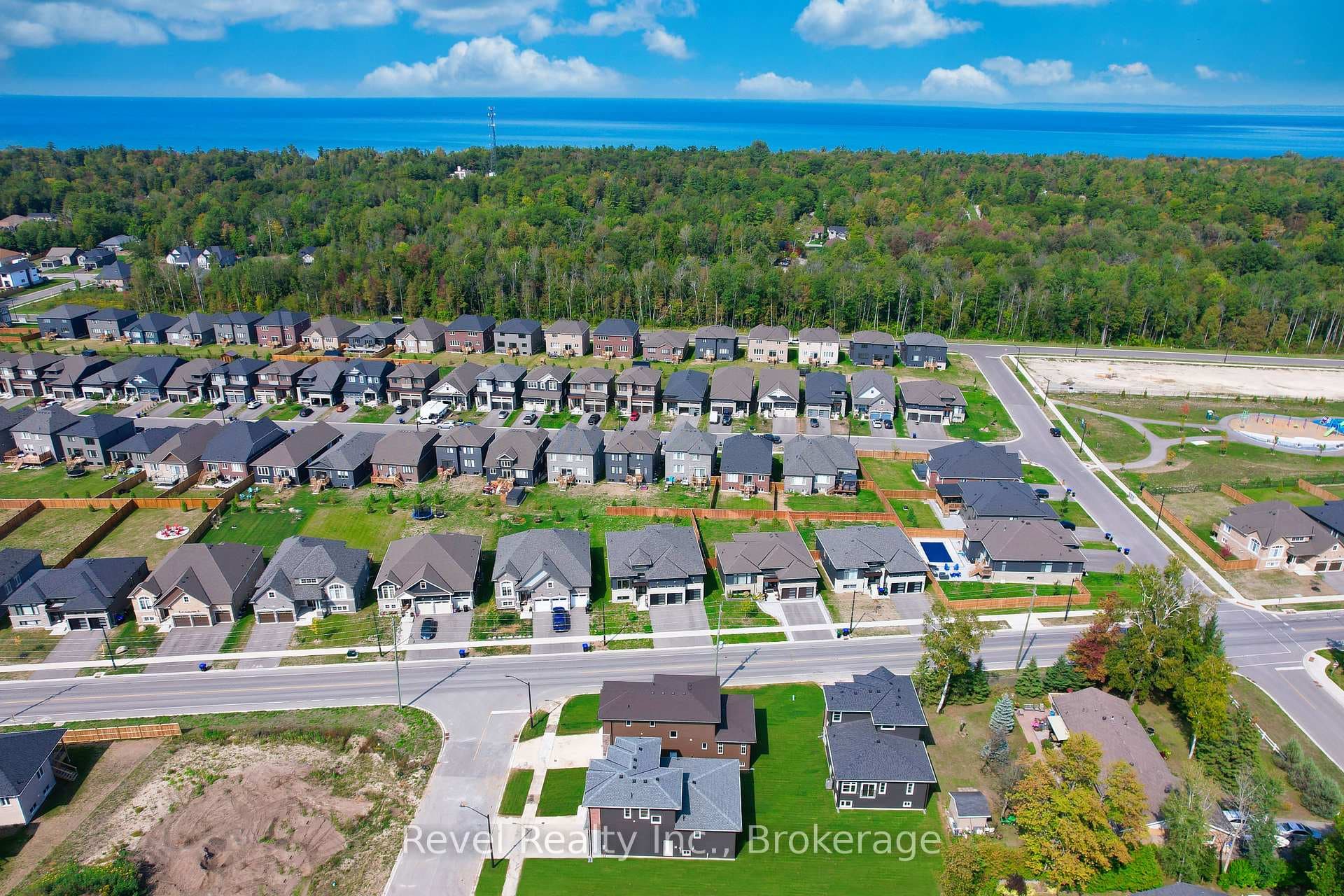 43 Joanne Crescent photo 16