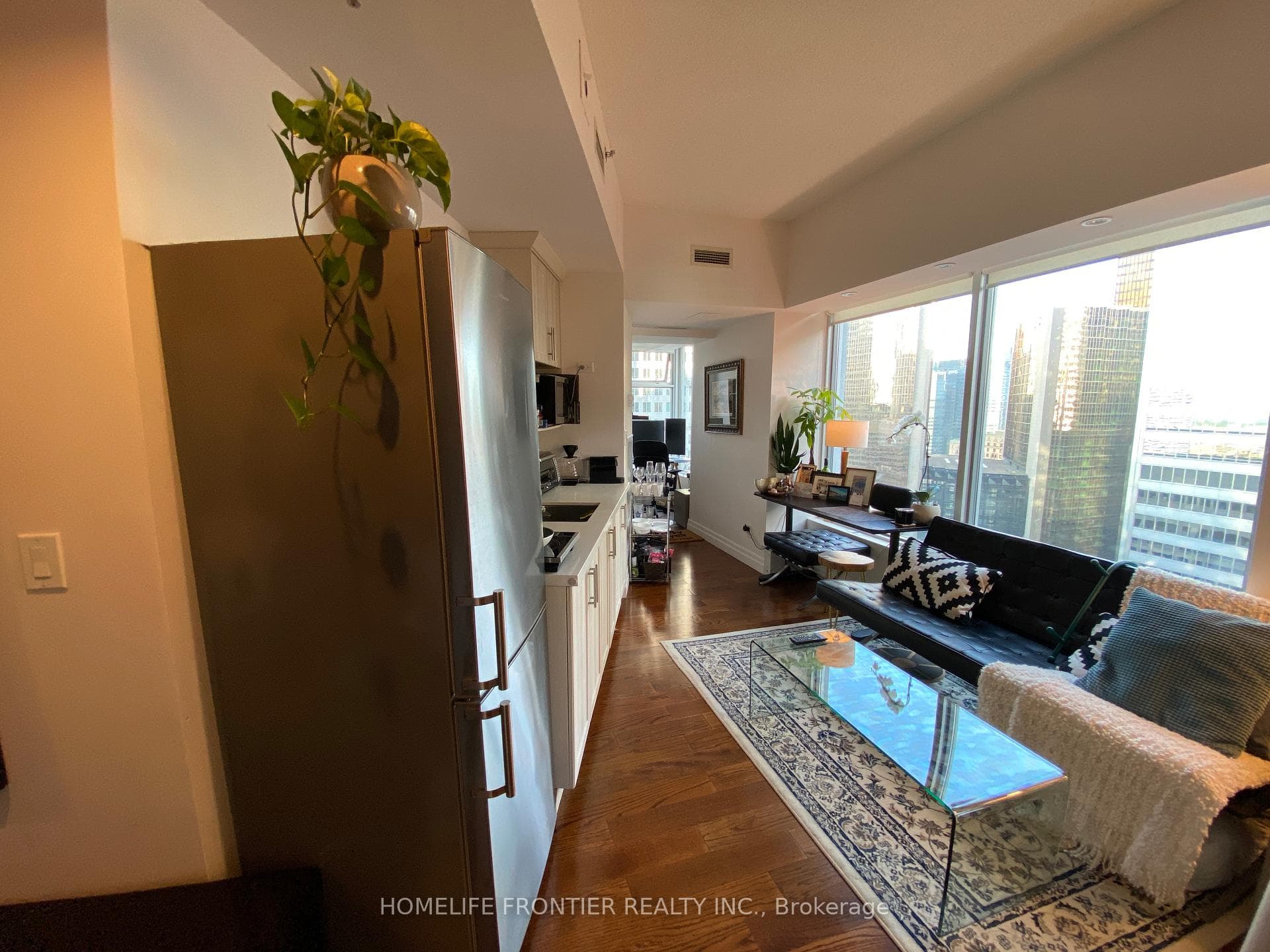 1 King Street Unit 2112 photo 2