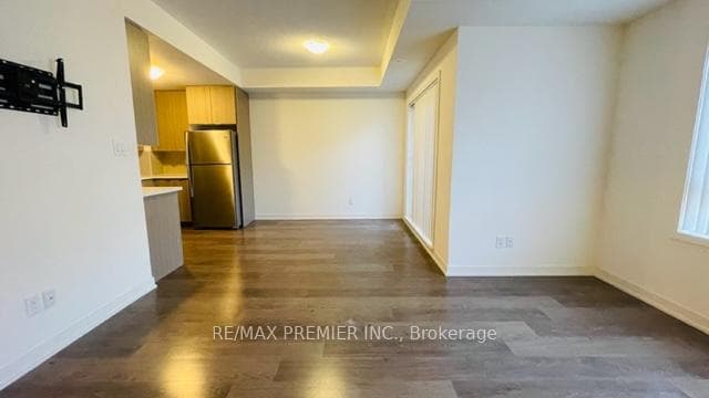 60 Orchid Place Drive Unit 7 photo 5