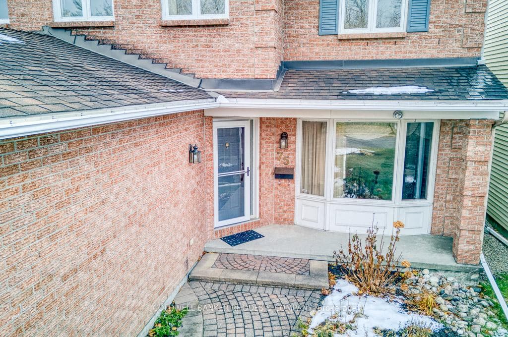 75 Dossetter Way photo 26