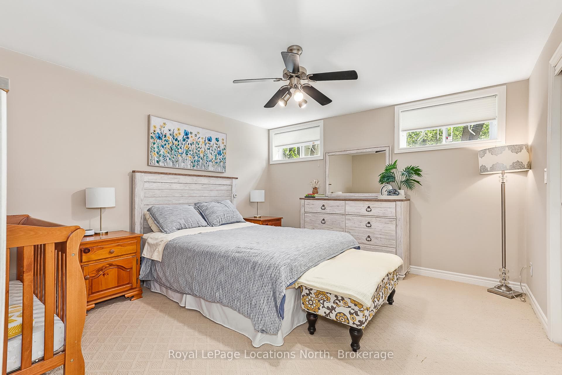 44 Blackburn Avenue photo 25