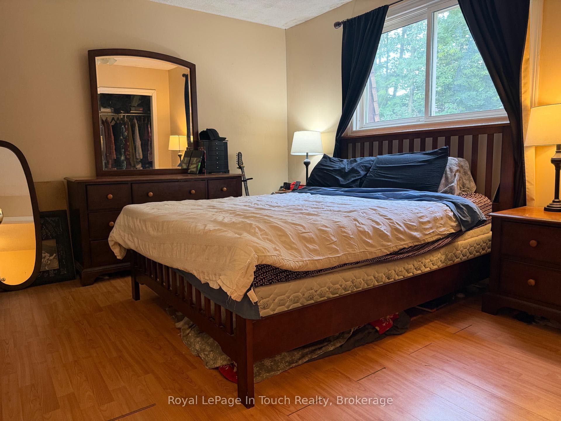 111 Burke Street photo 8