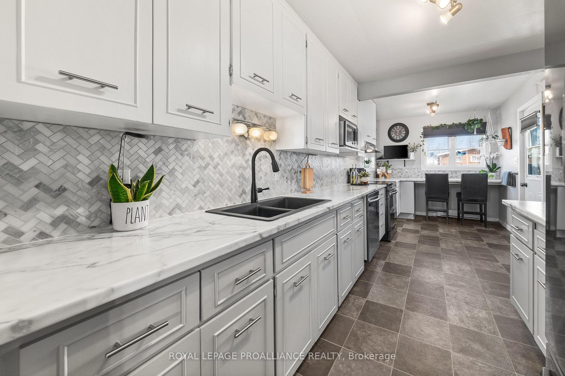 21 McQuade Drive photo 5