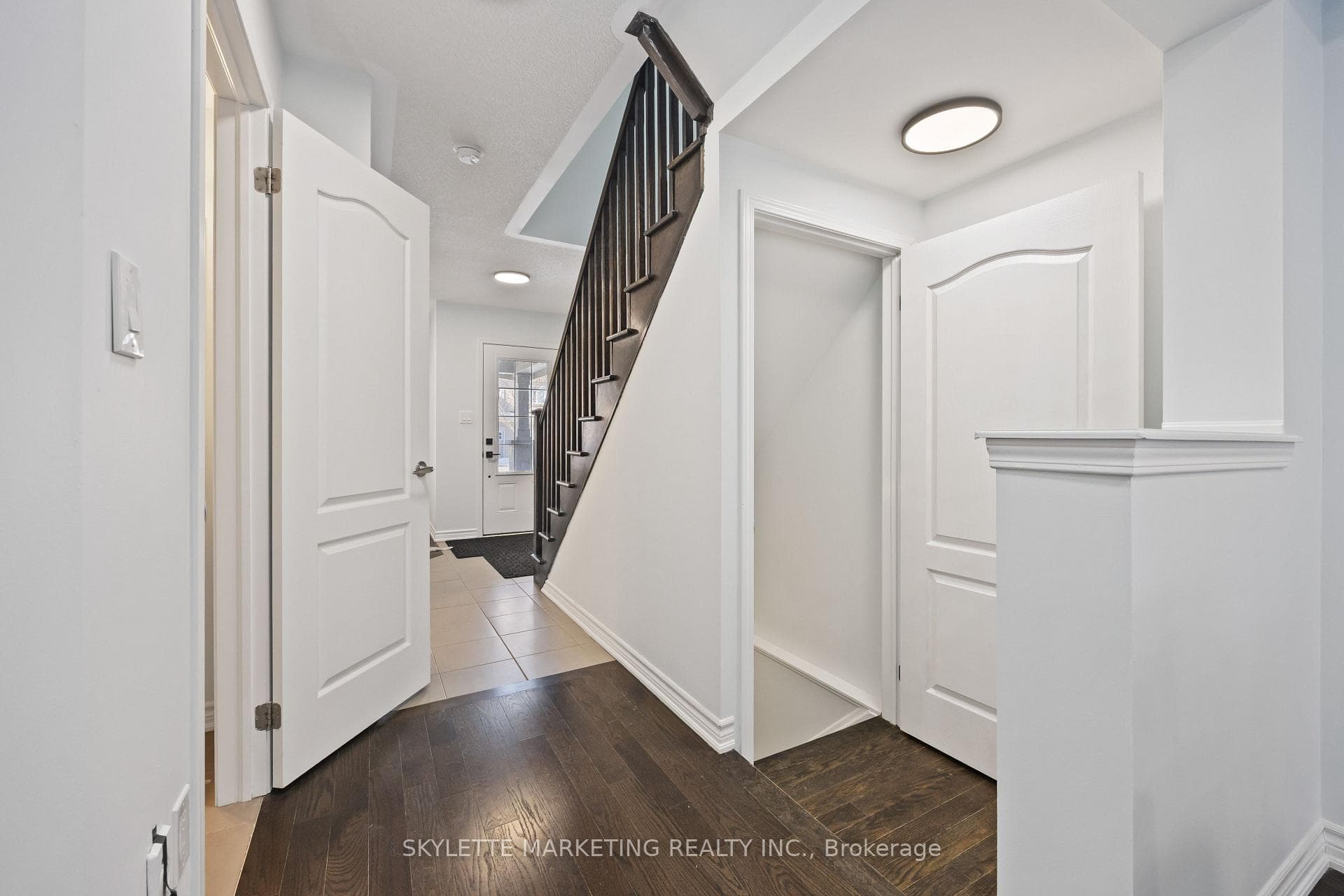 216 Payne Crescent photo 6
