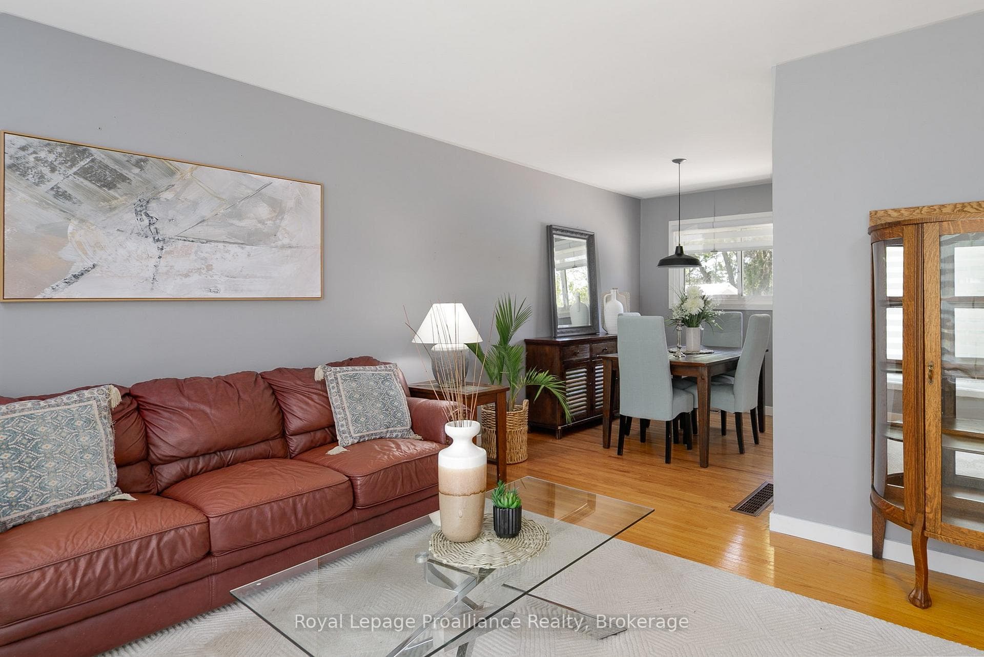 112 Prospect Hill photo 8