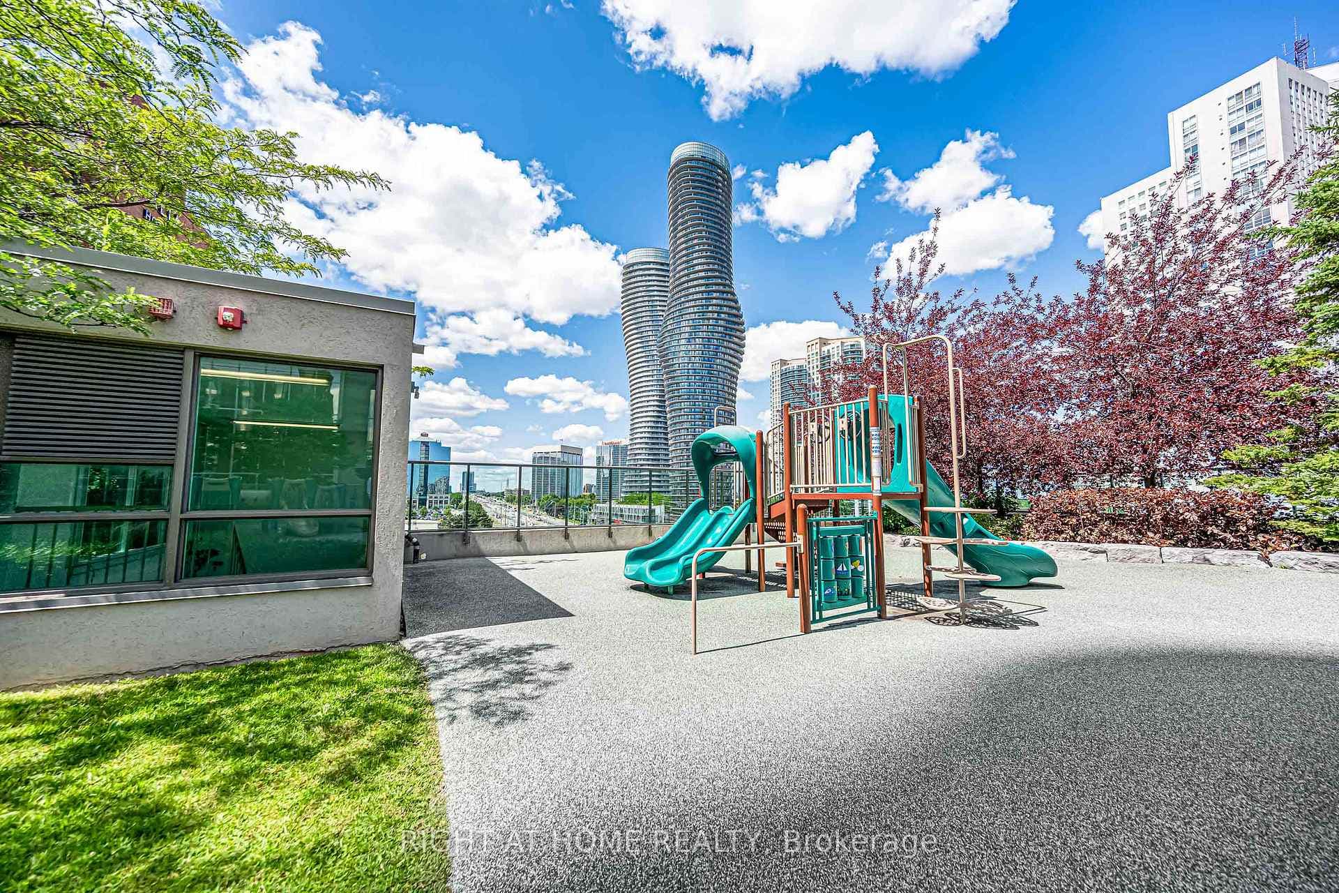 208 Enfield Place Unit #2902 photo 44