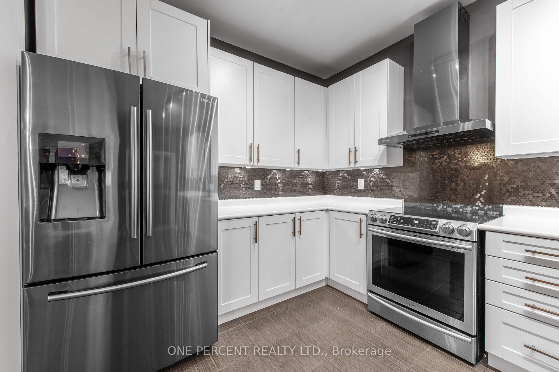 31 Courtney Street photo 14