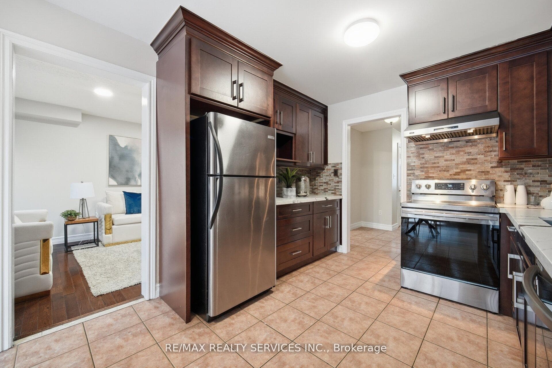 47 Twin Pines Crescent photo 19