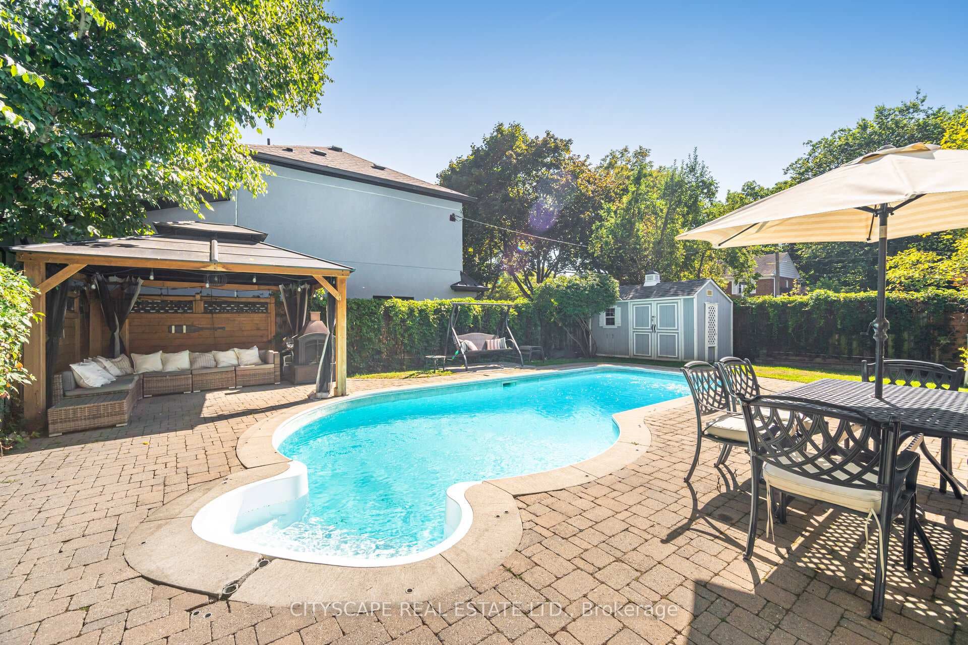 187 Prince Edward Drive photo 42