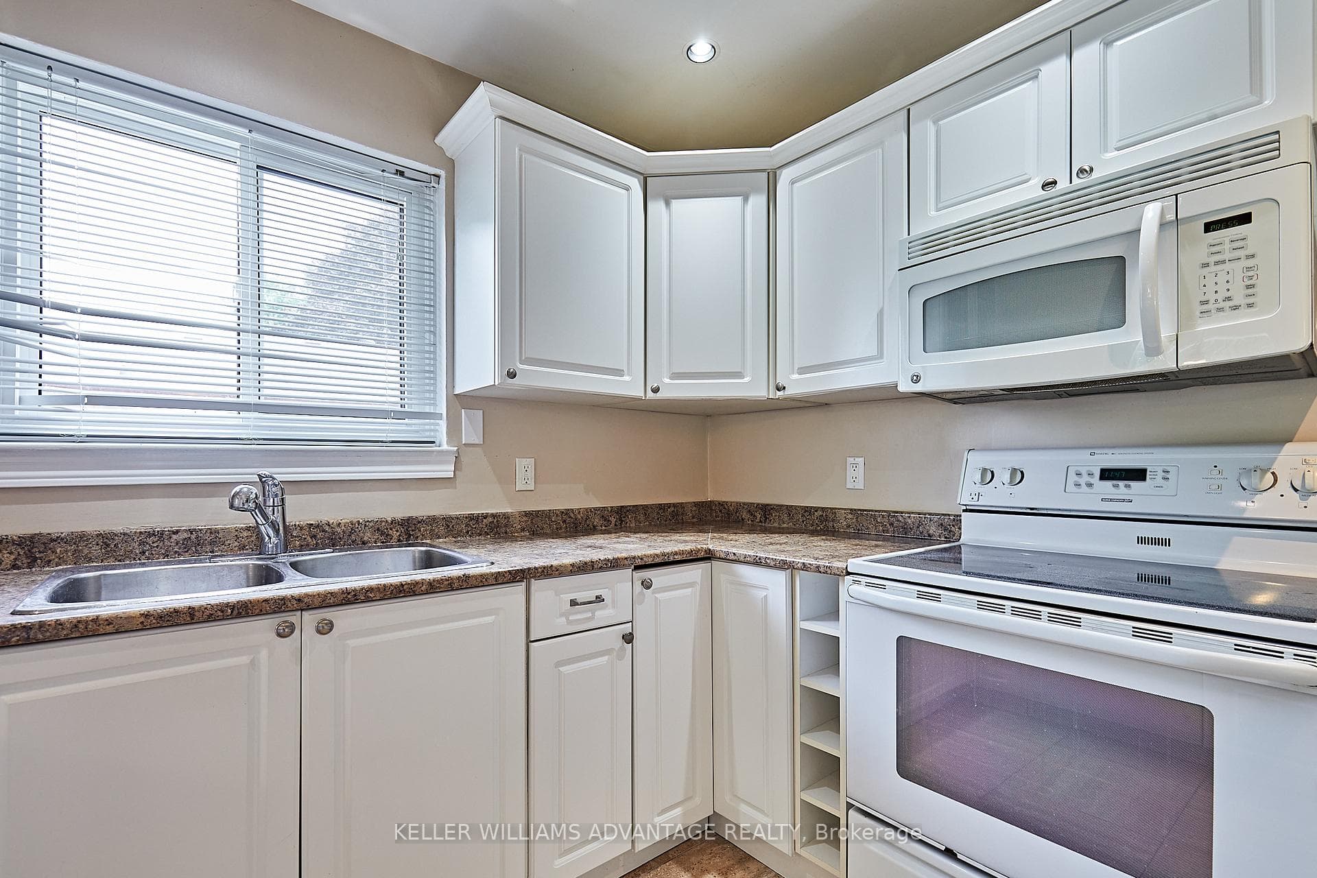 88 Burcher Road Unit Main photo 9