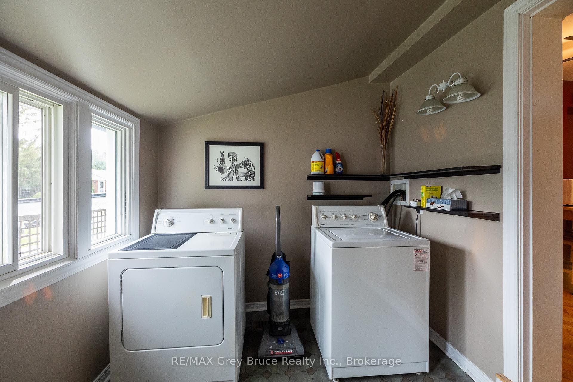 1591 5th Avenue photo 25
